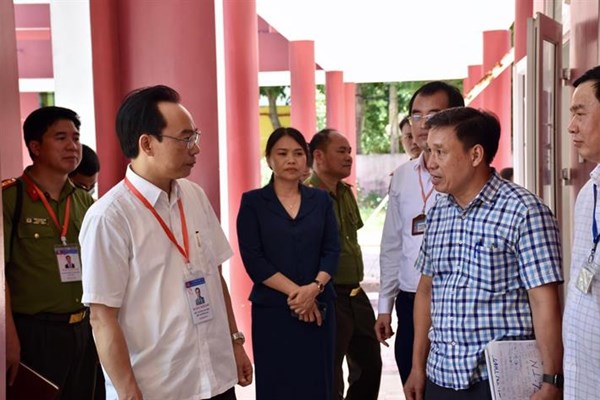 Kỳ thi tốt nghiệp THPT 2022: Sẵn sàng đón sĩ tử - Anh 1