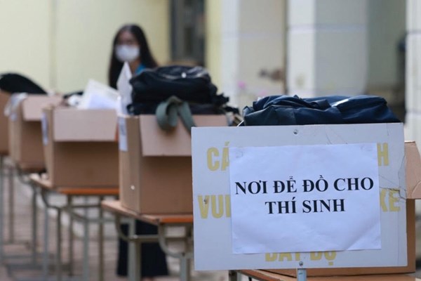 Gần 1 triệu thí sinh dự thi môn đầu tiên Kỳ thi tốt nghiệp THPT - Anh 10
