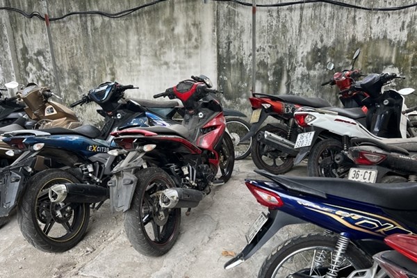 Triệt xóa nhóm chuyên trộm cắp xe máy liên tỉnh - Anh 2