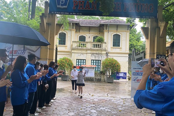 Kết thúc ngày thi tốt nghiệp THPT đầu tiên: Đề thi Toán và Ngữ văn có tính phân loại cao - Anh 1