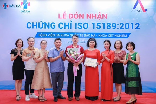 Bệnh viện ĐKQT Bắc Hà đón nhận chứng nhận ISO 15189:2012 - Anh 3