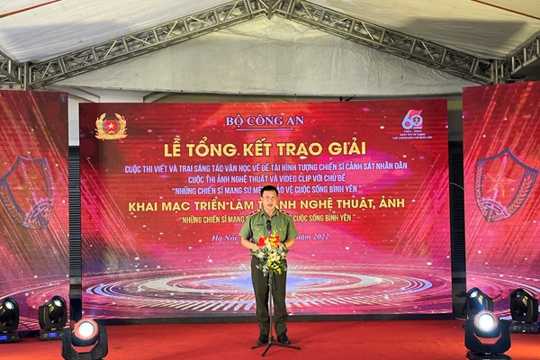 Nêu cao hình tượng người chiến sĩ Cảnh sát nhân dân thông qua các tác phẩm văn học – nghệ thuật - Anh 1