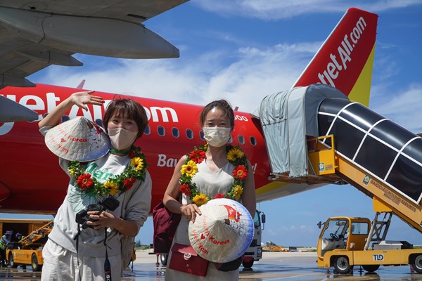 Bay tới Busan (Hàn Quốc), vé máy bay Vietjet chỉ từ 7.700 đồng - Anh 3