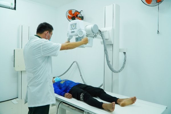 Tình trạng thiếu thuốc, vật tư y tế: Loay hoay, chưa có lời giải - Anh 1