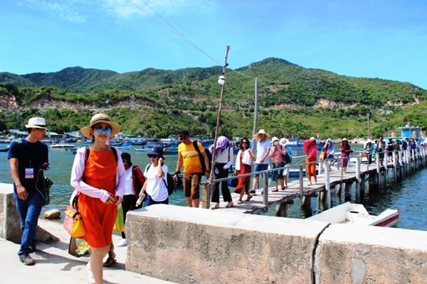 Ninh Thuận: Doanh thu du lịch tăng 48% - Anh 1