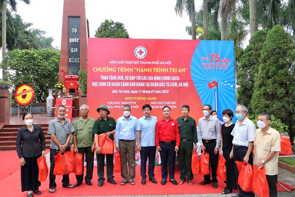 Hành trình tri ân kỷ niệm 75 năm ngày Thương binh, liệt sĩ - Anh 1