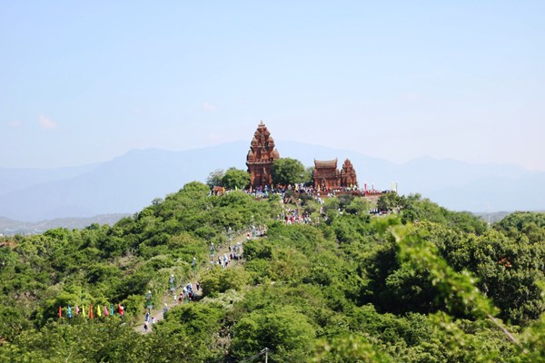 Ninh Thuận: Phát huy giá trị di sản văn hóa để thu hút du khách - Anh 1