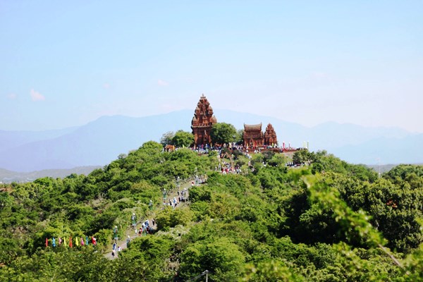 Ninh Thuận: Hai di tích quốc gia đặc biệt trở thành điểm đến tham quan - Anh 2