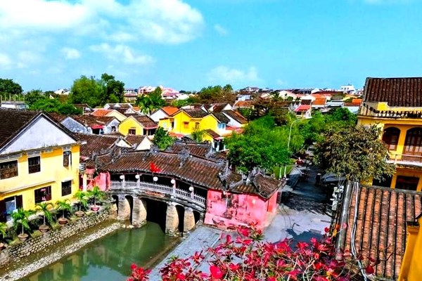 Hội An được bình chọn là 1 trong 25 thành phố tốt nhất thế giới 2022 - Anh 1