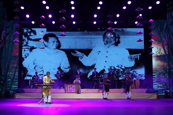 Chương trình nghệ thuật “Hồn sen Việt, Hương sắc Chăm Pa”: Đêm của những cảm xúc Việt- Lào - Anh 8