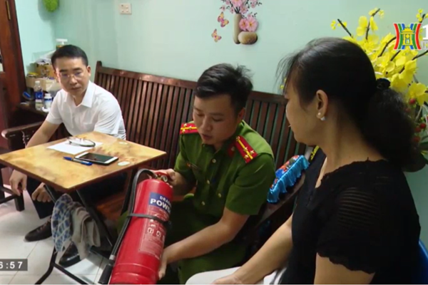 Cách phòng cháy, chữa cháy đối với các hộ dân sinh sống trong đô thị - Anh 2