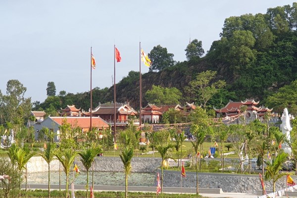 Lễ rót đồng đúc kim thân tôn tượng Đức Phật Di lặc tại chùa Hổ Sơn - Anh 4