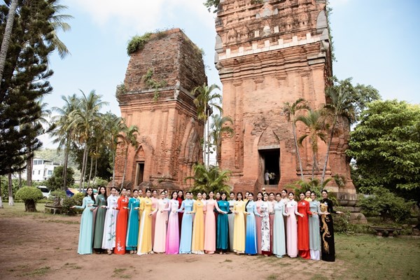 Top 38 Miss World Vietnam 2022 bắt đầu chuỗi hoạt động vòng chung kết tại MerryLand Quy Nhơn - Anh 1