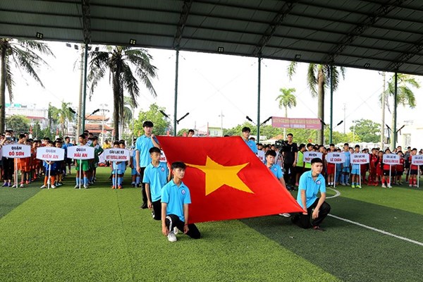 Giải Bóng đá Hoa Phượng - Cúp Báo Hải Phòng lần thứ XII - Anh 1