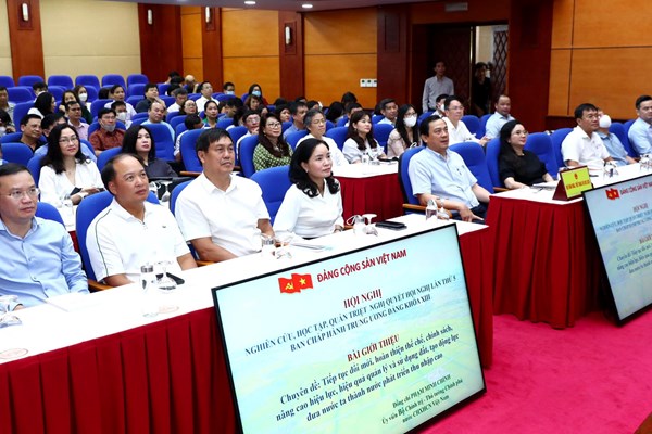 Hội nghị toàn quốc nghiên cứu, học tập, quán triệt Nghị quyết Hội nghị Trung ương 5, khóa XIII - Anh 3