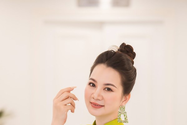 Hành trình ý nghĩa quảng bá hình ảnh áo dài Việt Nam của Đại sứ áo dài Phạm Thu Thuỷ - Anh 2