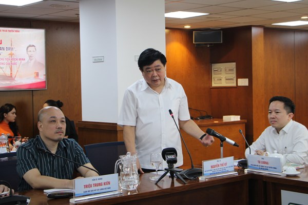 Ra mắt vở cải lương 'Nợ nước non'- công trình nghệ thuật đặc biệt về Bác Hồ - Anh 2