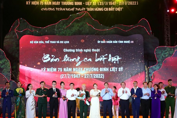 Bộ trưởng Nguyễn Văn Hùng: “Bản hùng ca bất diệt
