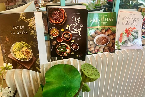 Góc phố cổ Hà Nội ở giữa Paris - Anh 3