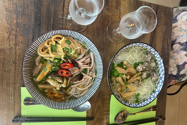 Góc phố cổ Hà Nội ở giữa Paris - Anh 4