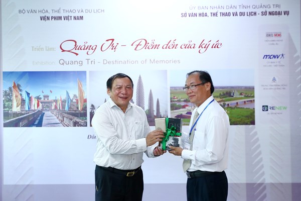 Khai mạc Triển lãm “Quảng Trị - Điểm đến của ký ức” - Anh 4