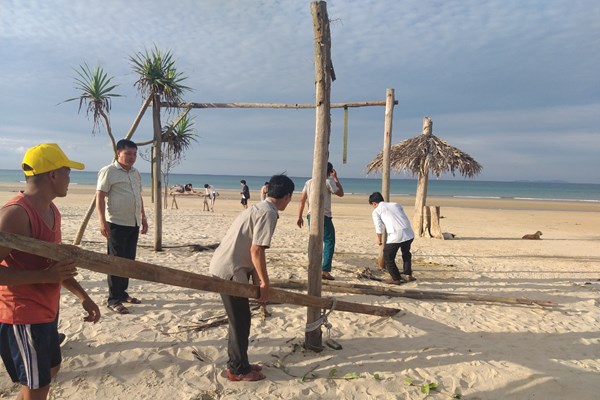 Quảng Ngãi: Tháo gỡ “điểm nóng” về buôn bán tự phát ở xã Bình Châu - Anh 3
