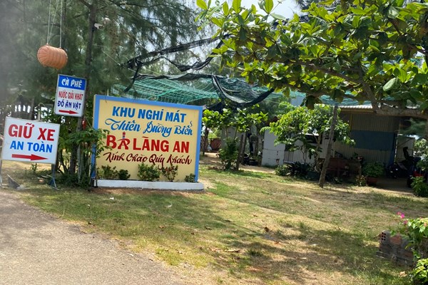 Quảng Ngãi: Tháo gỡ “điểm nóng” về buôn bán tự phát ở xã Bình Châu - Anh 1