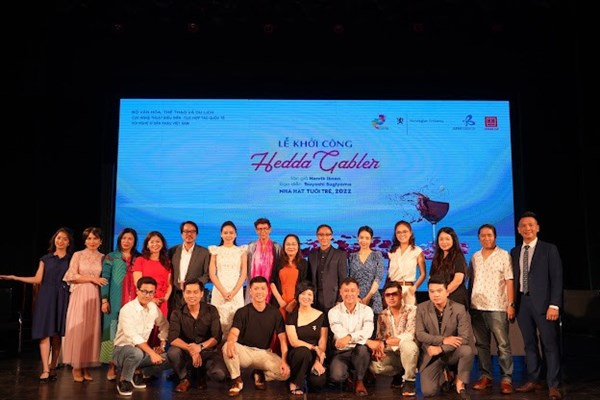 Kiệt tác“Hedda Gabler” được dàn dựng trên sân khấu Việt - Anh 1