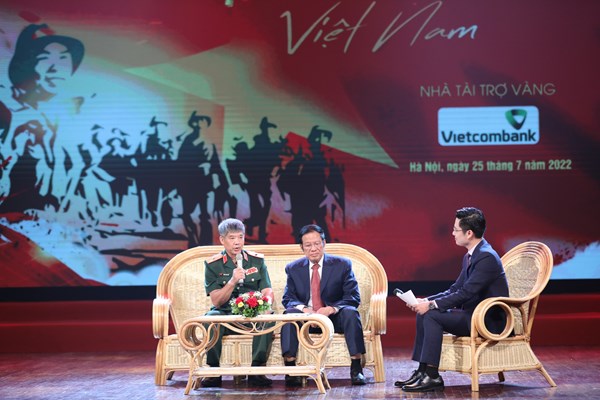 Sâu lắng đêm nghệ thuật “Ta tự hào đi lên - Việt Nam” - Anh 4