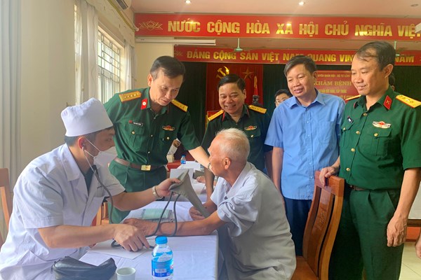 75 ảnh ấn tượng tại chuyên đề “Hà Nội- Tiếp nối truyền thống Uống nước nhớ nguồn” - Anh 5