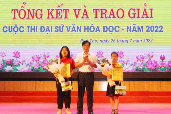 Trao giải Cuộc thi Đại sứ Văn hóa đọc Phú Thọ năm 2022 - Anh 1