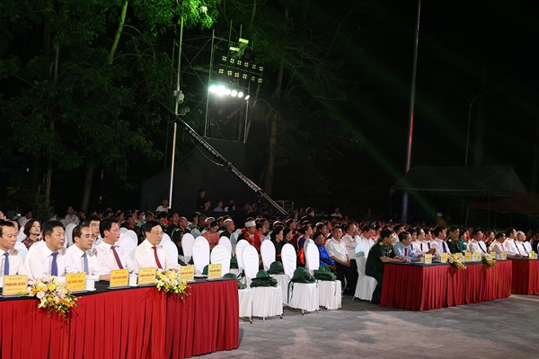 Hào hùng, xúc động với “Khúc tráng ca hòa bình” - Anh 7