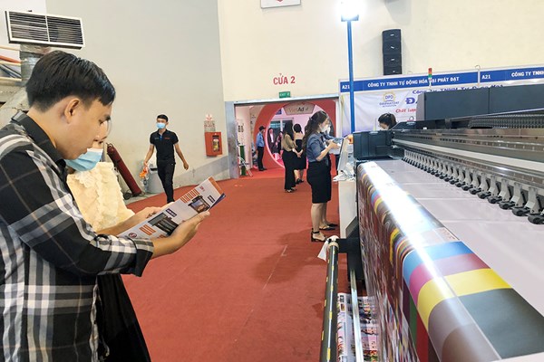Trình diễn nhiều công nghệ và giải pháp quảng cáo mới tại VietAd  2022 - Anh 1