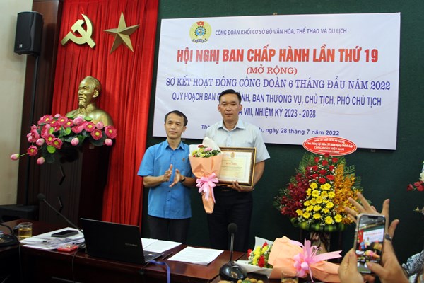 Đẩy mạnh hoạt động sáng kiến, giải pháp công tác VHTTDL - Anh 2