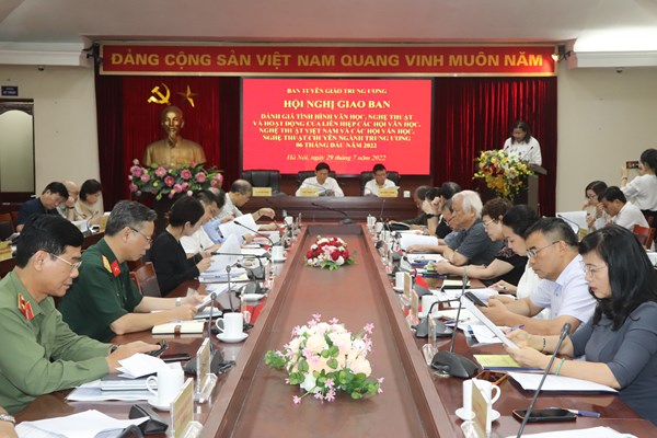 Đổi mới hoạt động, nâng cao chất lượng sáng tạo văn học nghệ thuật - Anh 1