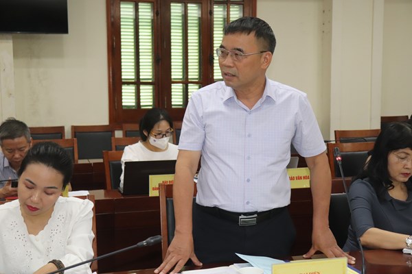 Đổi mới hoạt động, nâng cao chất lượng sáng tạo văn học nghệ thuật - Anh 7
