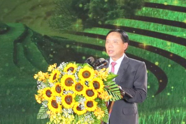 Rực rỡ sắc màu chương trình nghệ thuật