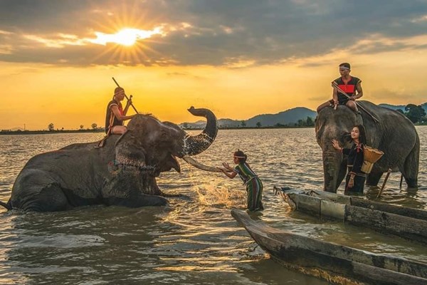 Kết nối phát triển du lịch Quảng Bình – Đắk Lắk - Anh 2