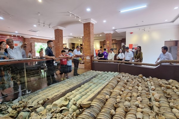 Quảng Ngãi trưng bày 'Tinh hoa di sản từ những con tàu cổ' - Anh 2