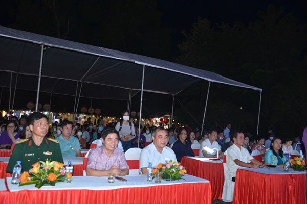 Khai mạc Liên hoan nghệ thuật Bài chòi tỉnh Quảng Ngãi - Anh 6