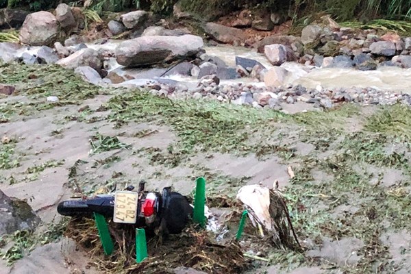 Chủ động ứng phó với thời tiết nguy hiểm tại các tỉnh miền núi phía Bắc - Anh 1