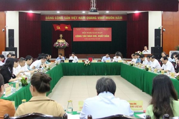 Cần nâng cao vai trò, trách nhiệm của người đứng đầu cơ quan báo chí, xuất bản - Anh 3