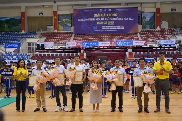 Khai mạc Giải Cầu lông các cây vợt thiếu niên, trẻ xuất sắc quốc gia năm 2022 - Anh 2