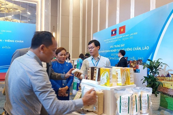 Hà Nội- Viêng Chăn thúc đẩy xúc tiến thương mại, đầu tư và du lịch - Anh 6