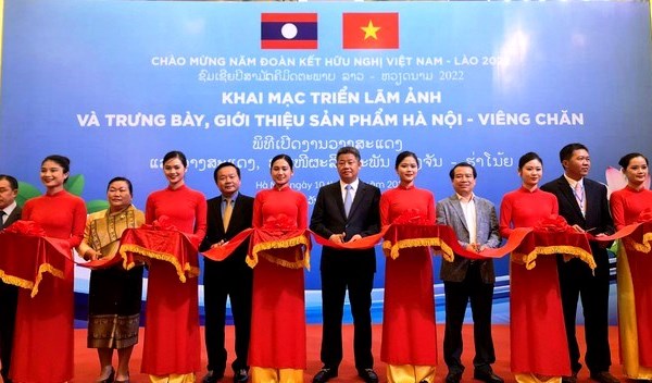 Hà Nội- Viêng Chăn thúc đẩy xúc tiến thương mại, đầu tư và du lịch - Anh 1