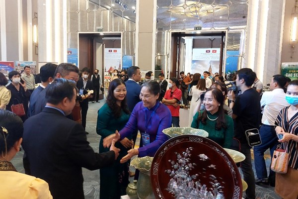 Hà Nội- Viêng Chăn thúc đẩy xúc tiến thương mại, đầu tư và du lịch - Anh 3
