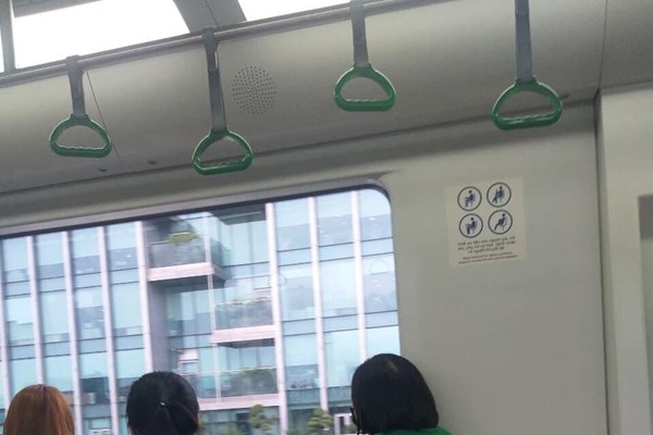 Văn hóa, văn minh nơi tàu điện trên cao: (Bài 2): Đừng để điều bất thường thành bình thường - Anh 3