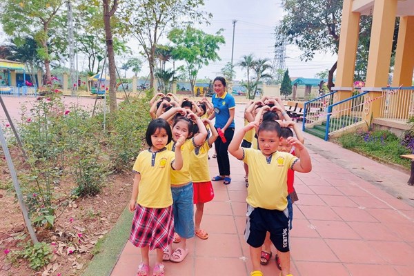 Hỗ trợ giáo viên mầm non, tiểu học ngoài công lập khó khăn do đại dịch Covid-19 - Anh 2