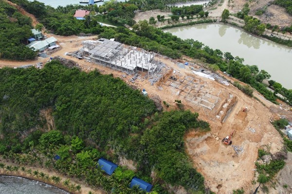 Xây dựng Khu du lịch sinh thái Trí Nguyên trên đảo Hòn Miễu:“Can thiệp” thô bạo môi trường vịnh Nha Trang - Anh 1