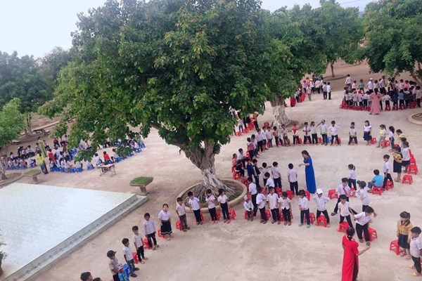Gia Lai: Lồng ghép văn hóa truyền thống để tạo dựng cảnh quan trường học - Anh 2